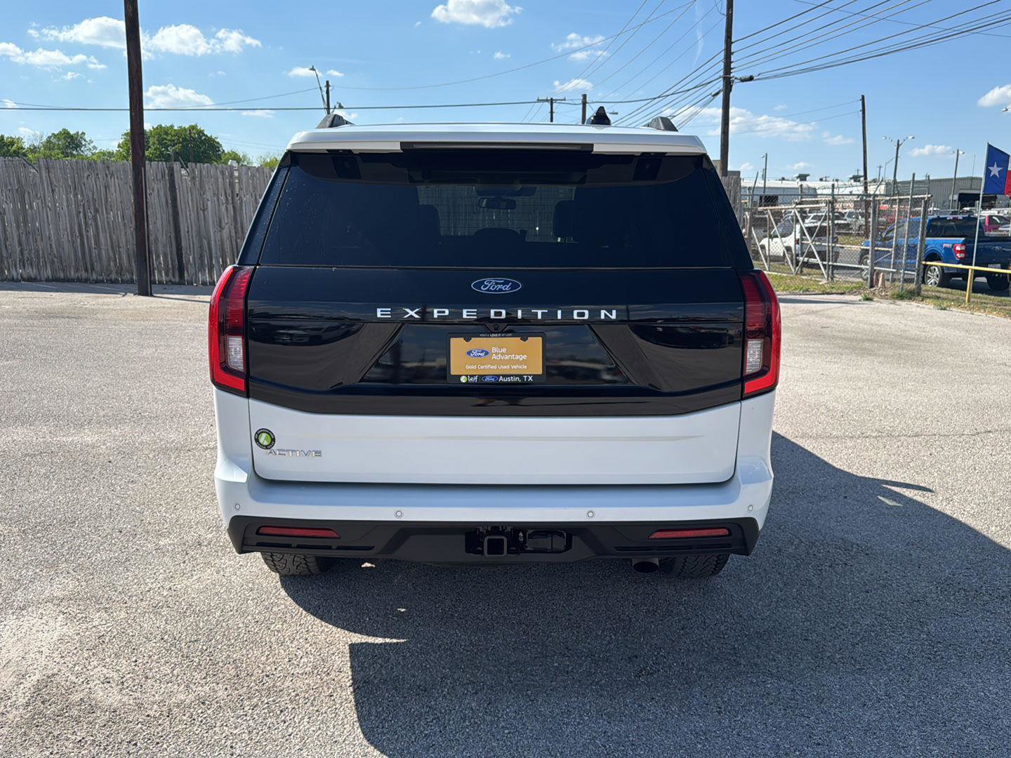 Used 2025 Ford Expedition Active image 6