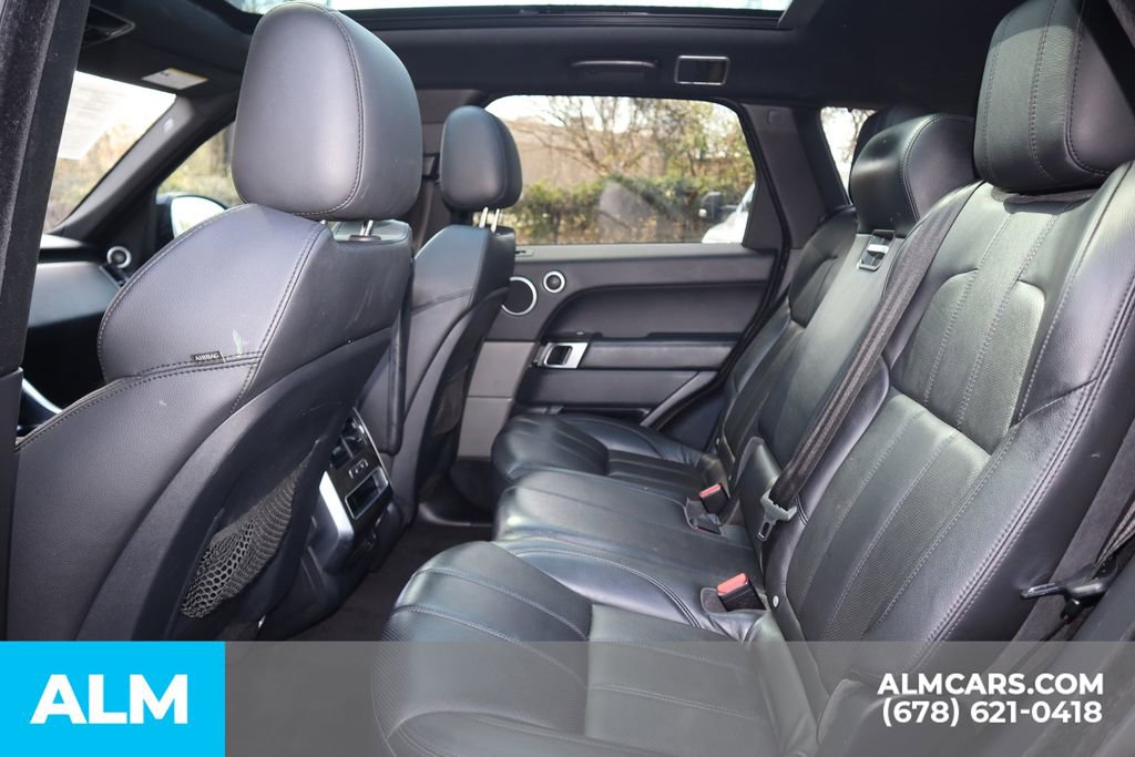 Used 2016 Land Rover Range Rover Sport SE image 18