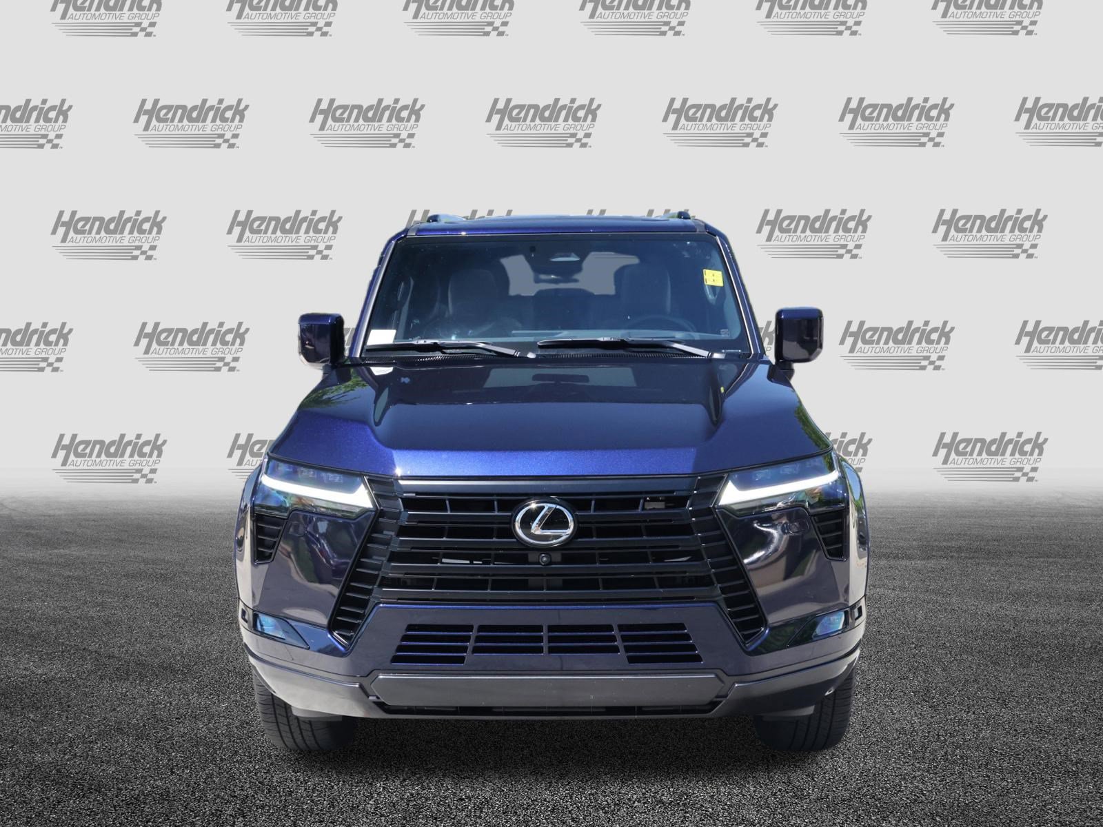 Used 2025 Lexus GX 550 w/ Accessory Package (2T) image 3