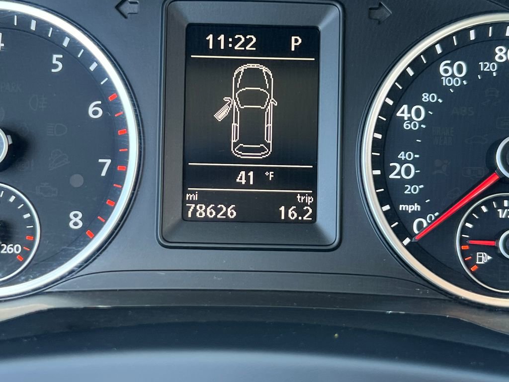 Used 2016 Volkswagen Tiguan S image 27