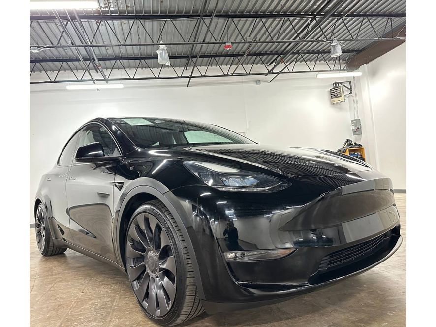 Used 2023 Tesla Model Y Performance image 6