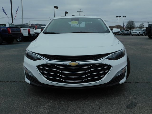 Used 2023 Chevrolet Malibu LT image 3