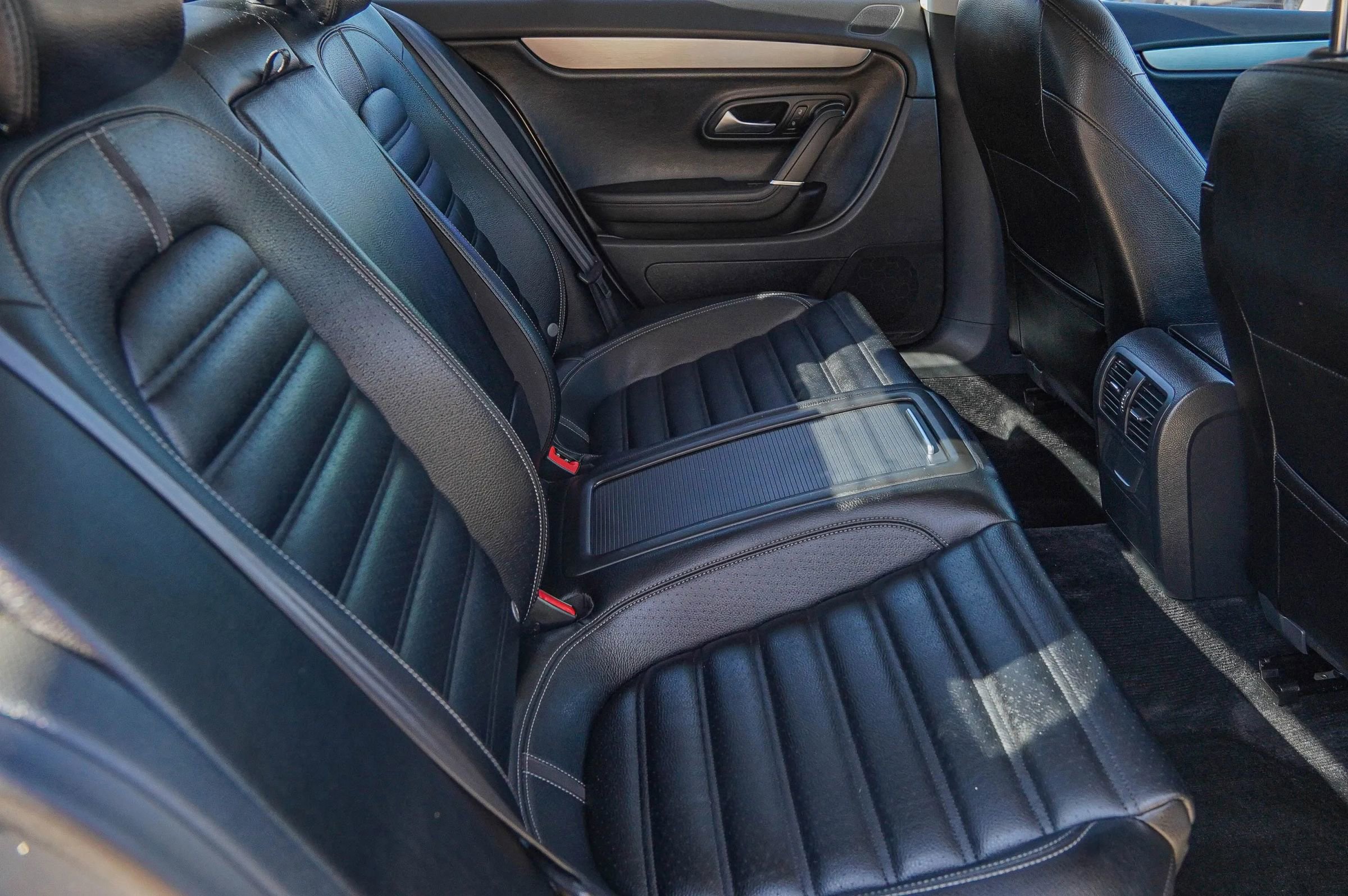 Used 2012 Volkswagen CC Lux Limited image 40