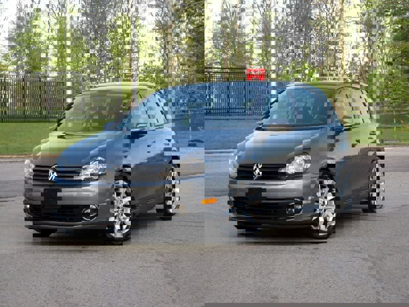 Used 2011 Volkswagen Golf TDI image 3
