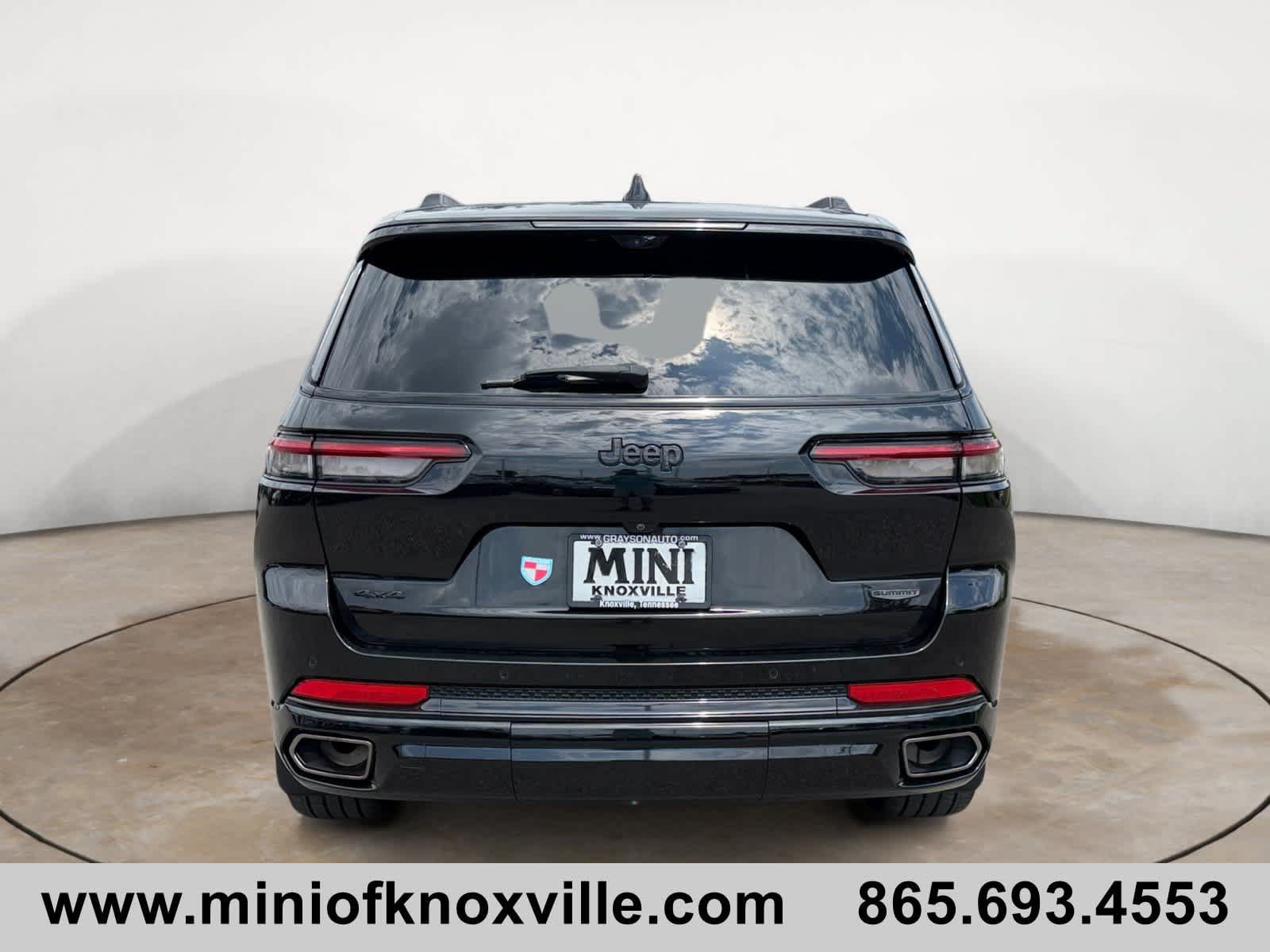 Used 2024 Jeep Grand Cherokee L Summit AWD/4WD image 4
