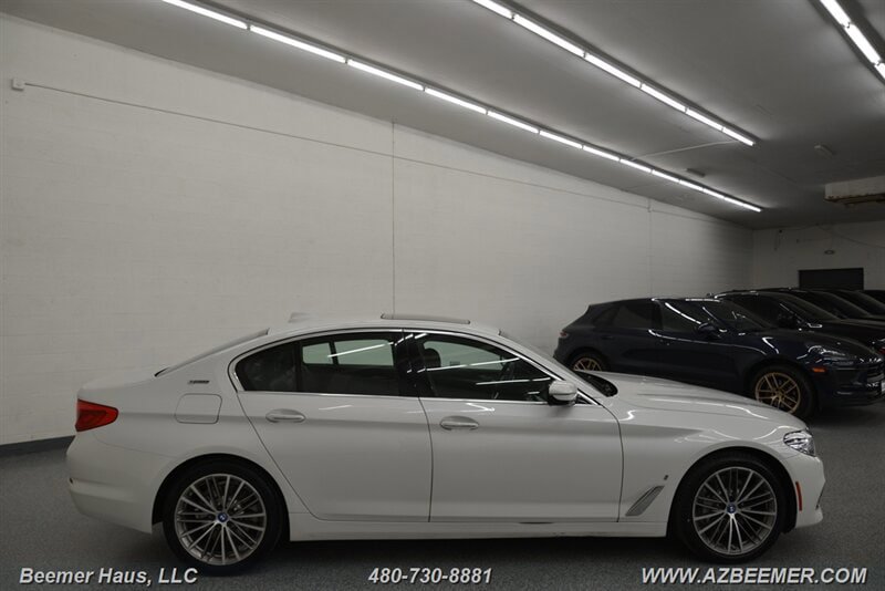 Used 2018 BMW 530e iPerformance image 8