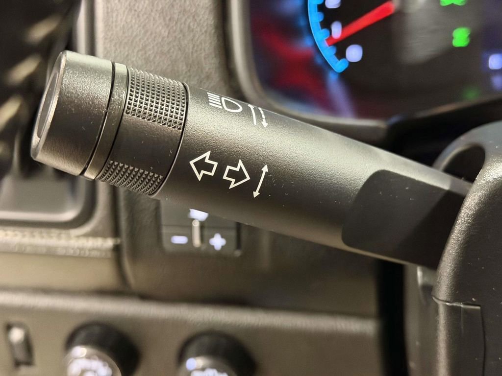 Used 2021 GMC Canyon Denali image 22