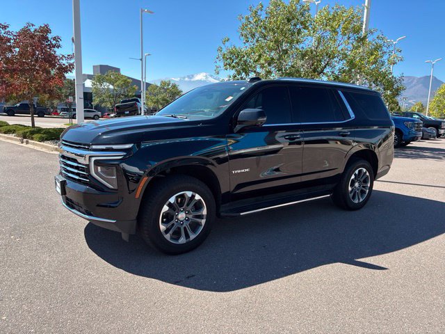 Used 2025 Chevrolet Tahoe LT w/ Comfort Package AWD/4WD image 3