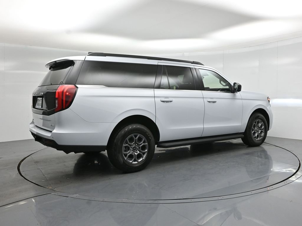 Used 2025 Ford Expedition Max Active RWD image 24