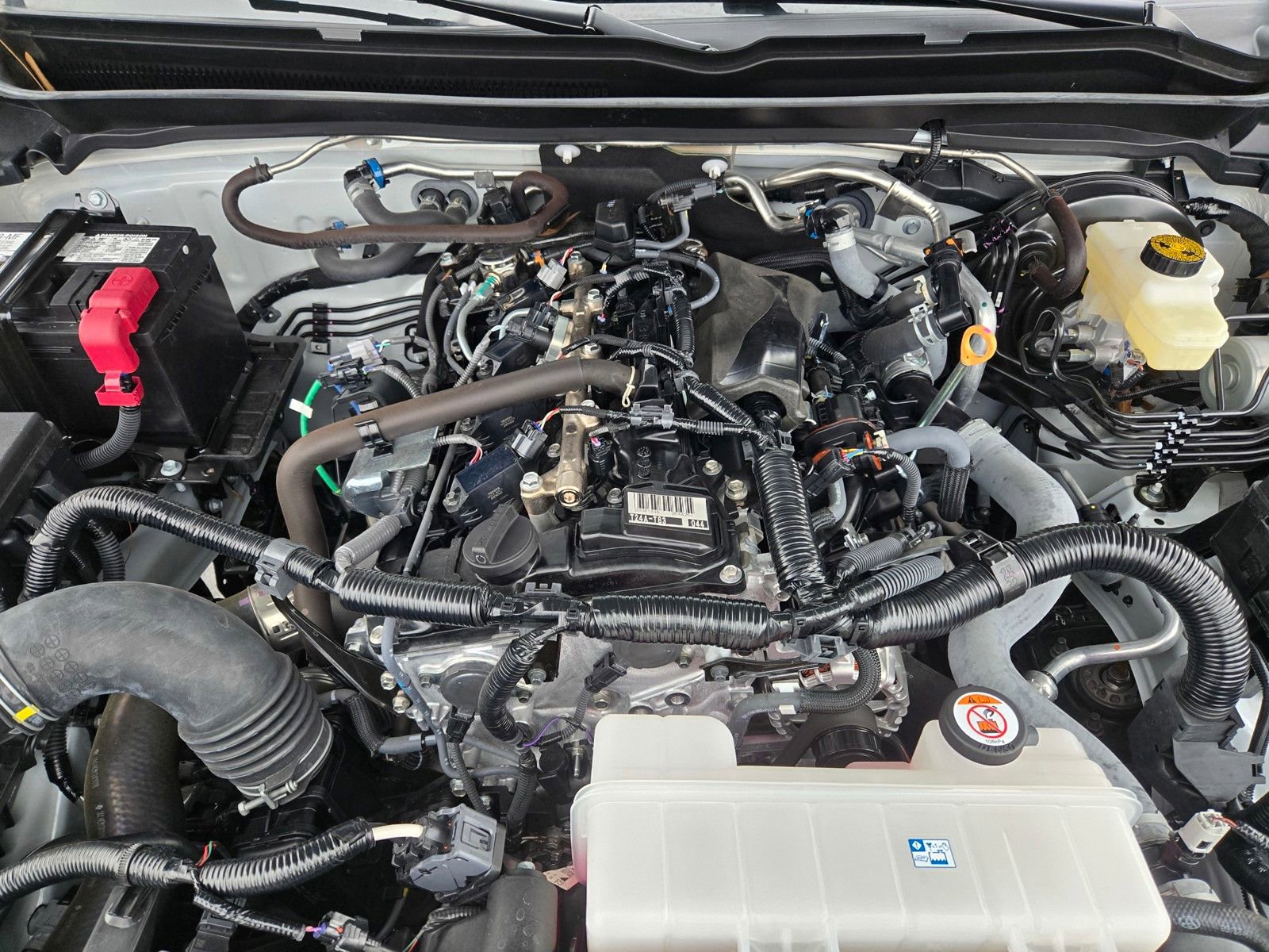 Used 2025 Toyota Tacoma SR RWD image 23