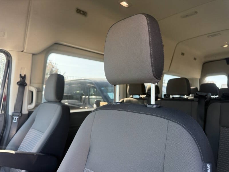 Used 2023 Ford Transit 350 XLT RWD image 17