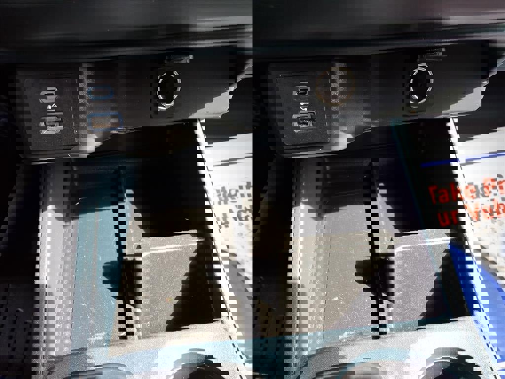 Used 2022 Ford Maverick XL image 12