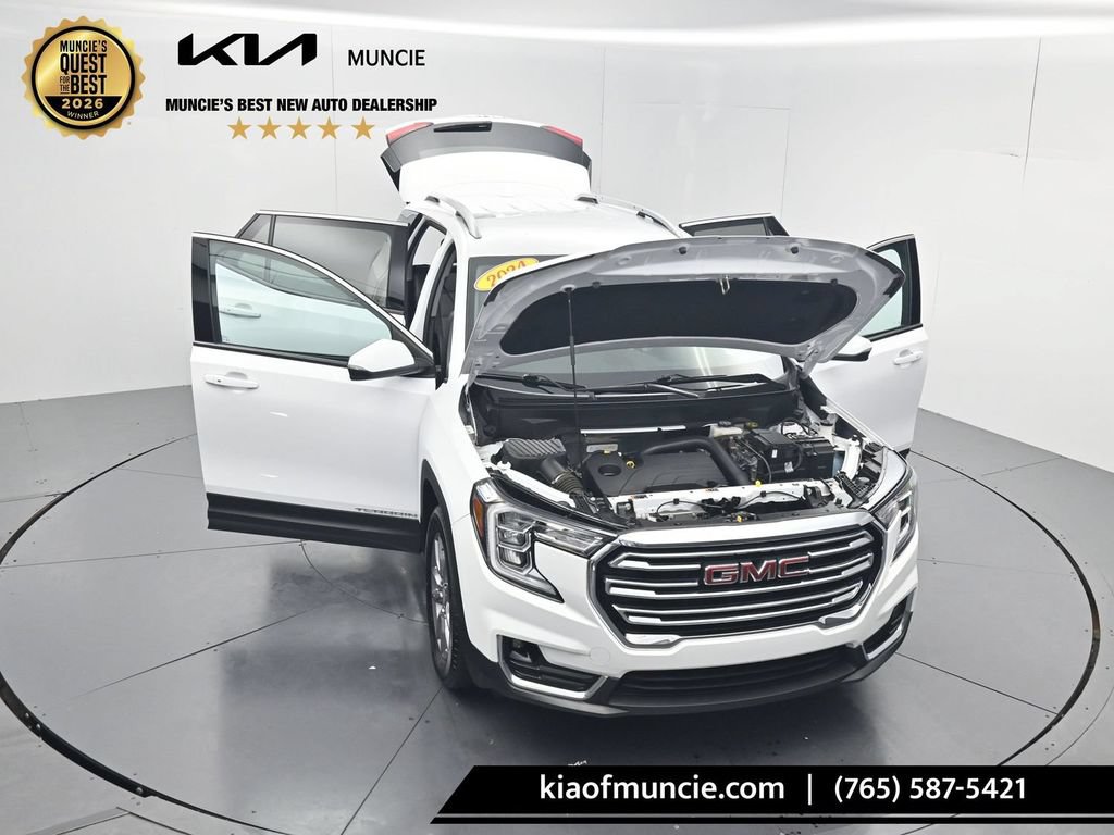 Used 2024 GMC Terrain SLT w/ Infotainment Package II FWD image 56