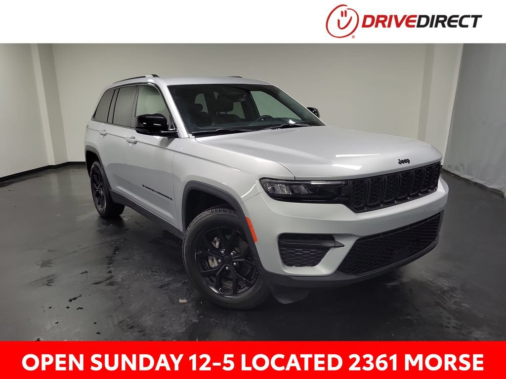Used 2025 Jeep Grand Cherokee Altitude