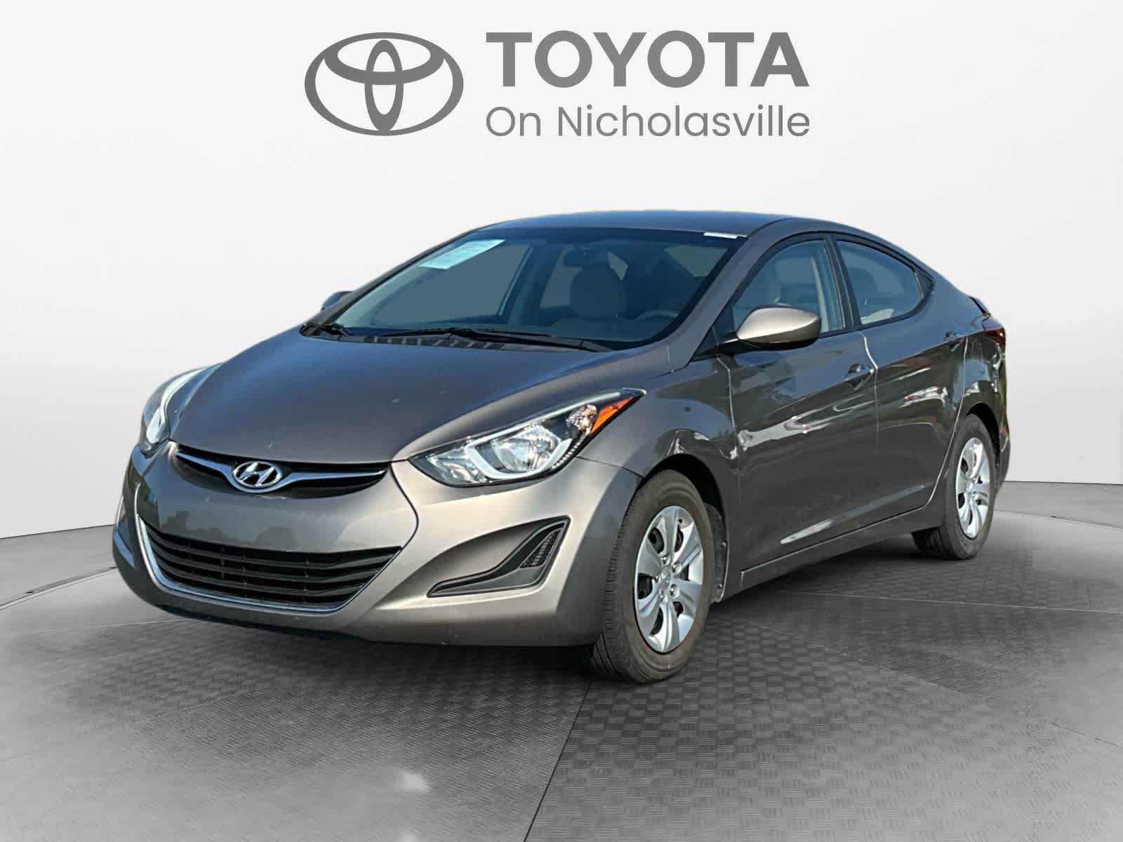 Used 2016 Hyundai Elantra SE FWD image 1