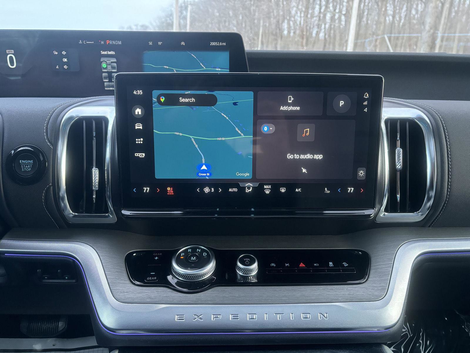 Used 2025 Ford Expedition Platinum image 7
