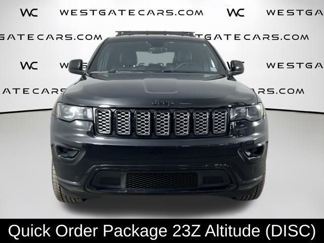 Used 2017 Jeep Grand Cherokee Altitude image 2