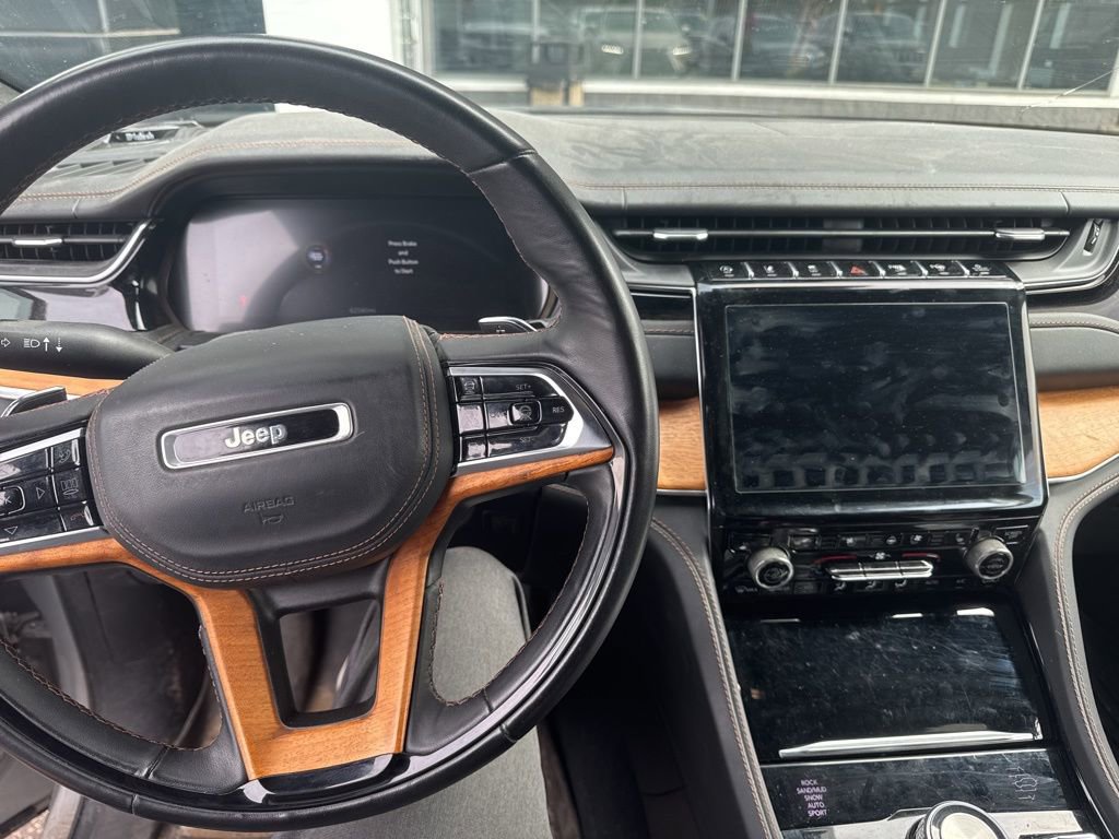 Used 2022 Jeep Grand Cherokee L Summit AWD/4WD image 13