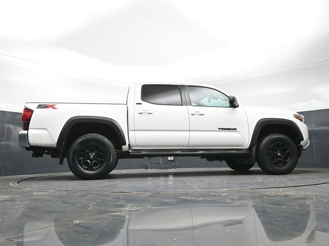 Used 2023 Toyota Tacoma SR5 AWD/4WD image 38