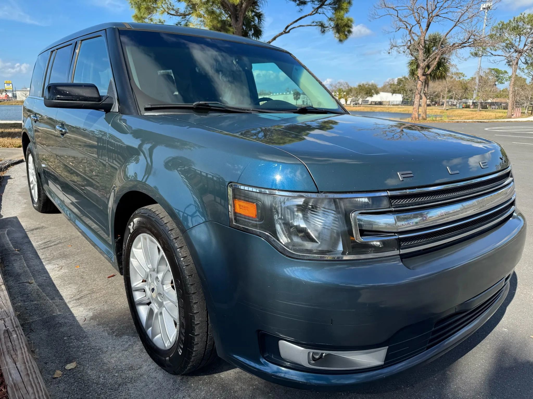 Used 2016 Ford Flex SEL w/ Equipment Group 202A FWD image 14