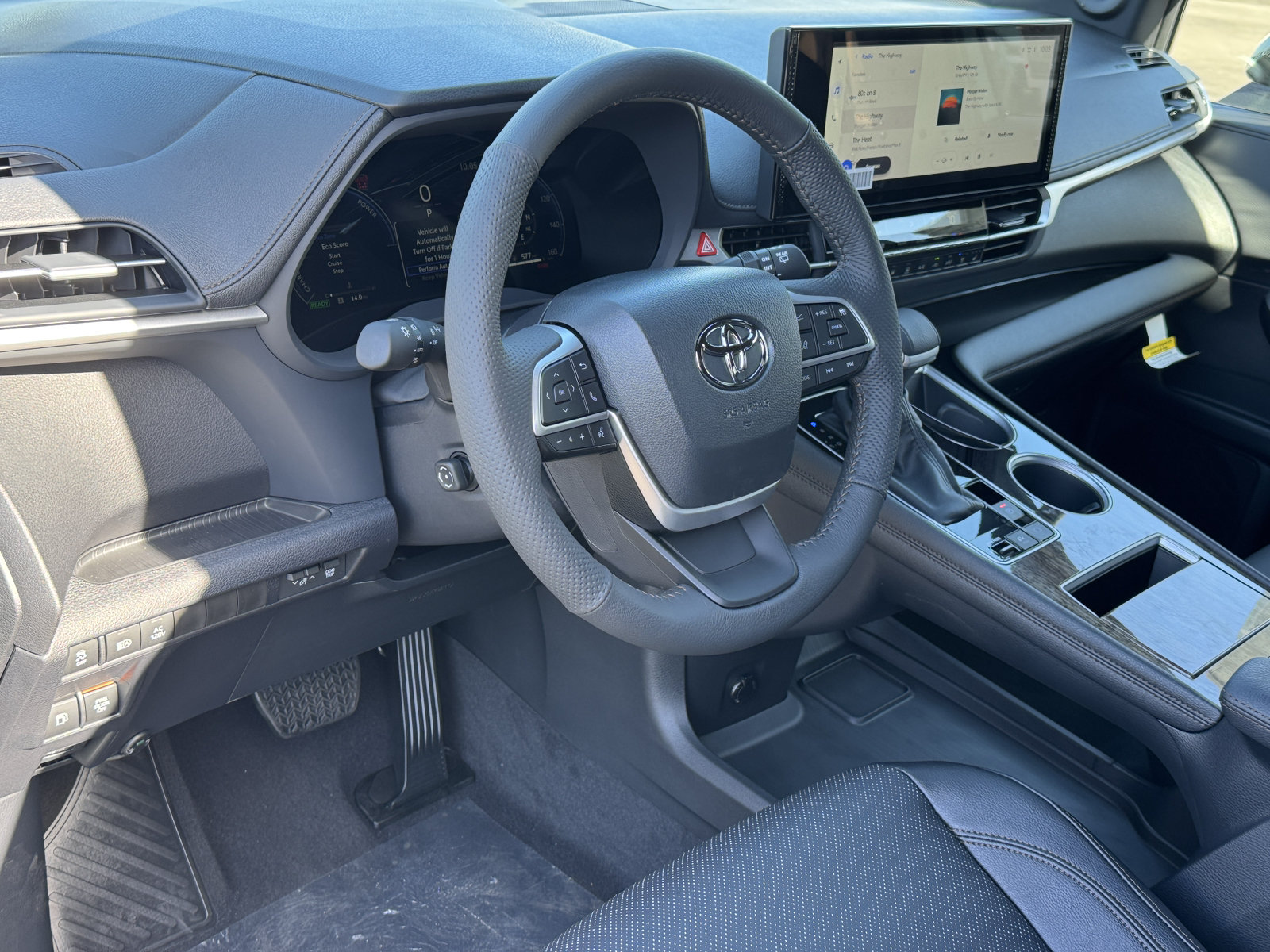 New 2026 Toyota Sienna Limited FWD image 16