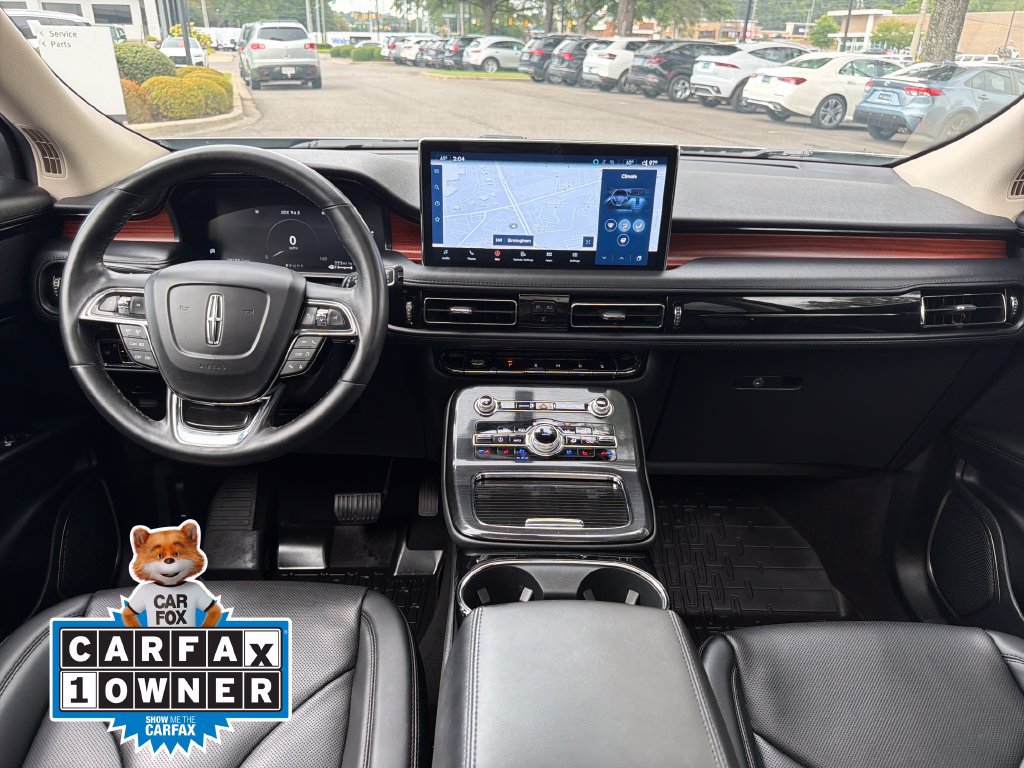 Used 2023 Lincoln Nautilus Reserve AWD/4WD image 2