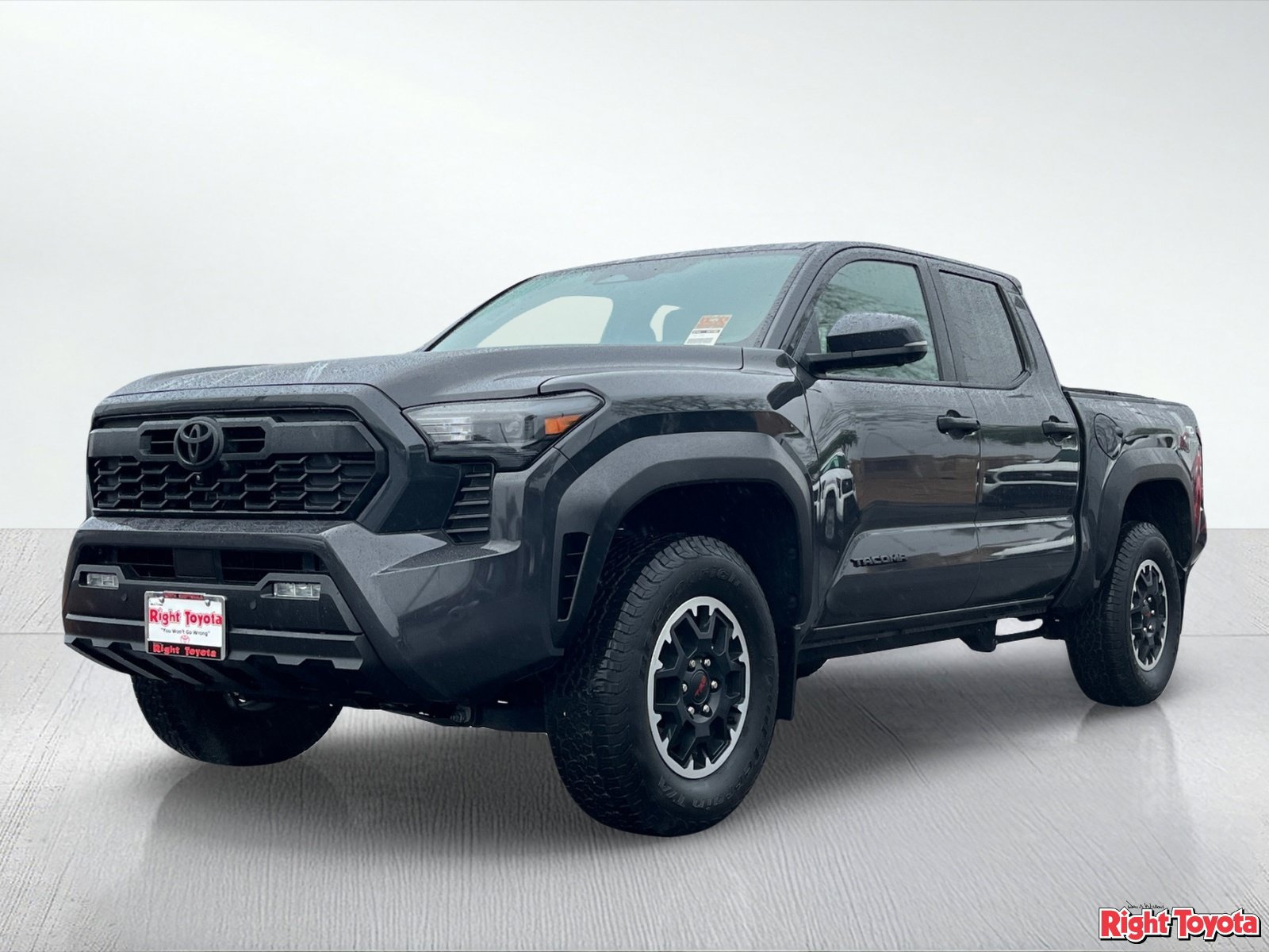 Used 2024 Toyota Tacoma TRD Off-Road w/ TRD Off Road Premium Package AWD/4WD image 2