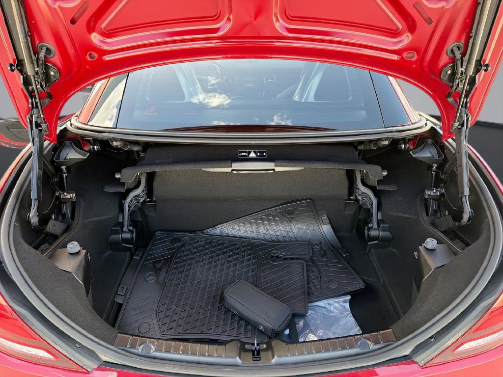 Used 2020 Mercedes-Benz SLC 300 image 13