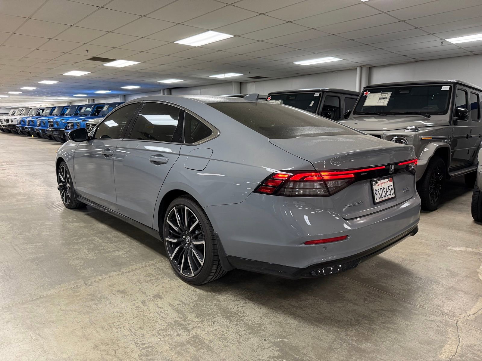 Used 2024 Honda Accord Touring image 3