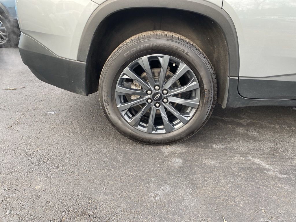 Used 2023 Chevrolet Traverse RS w/ LPO, Floor Liner Package image 15