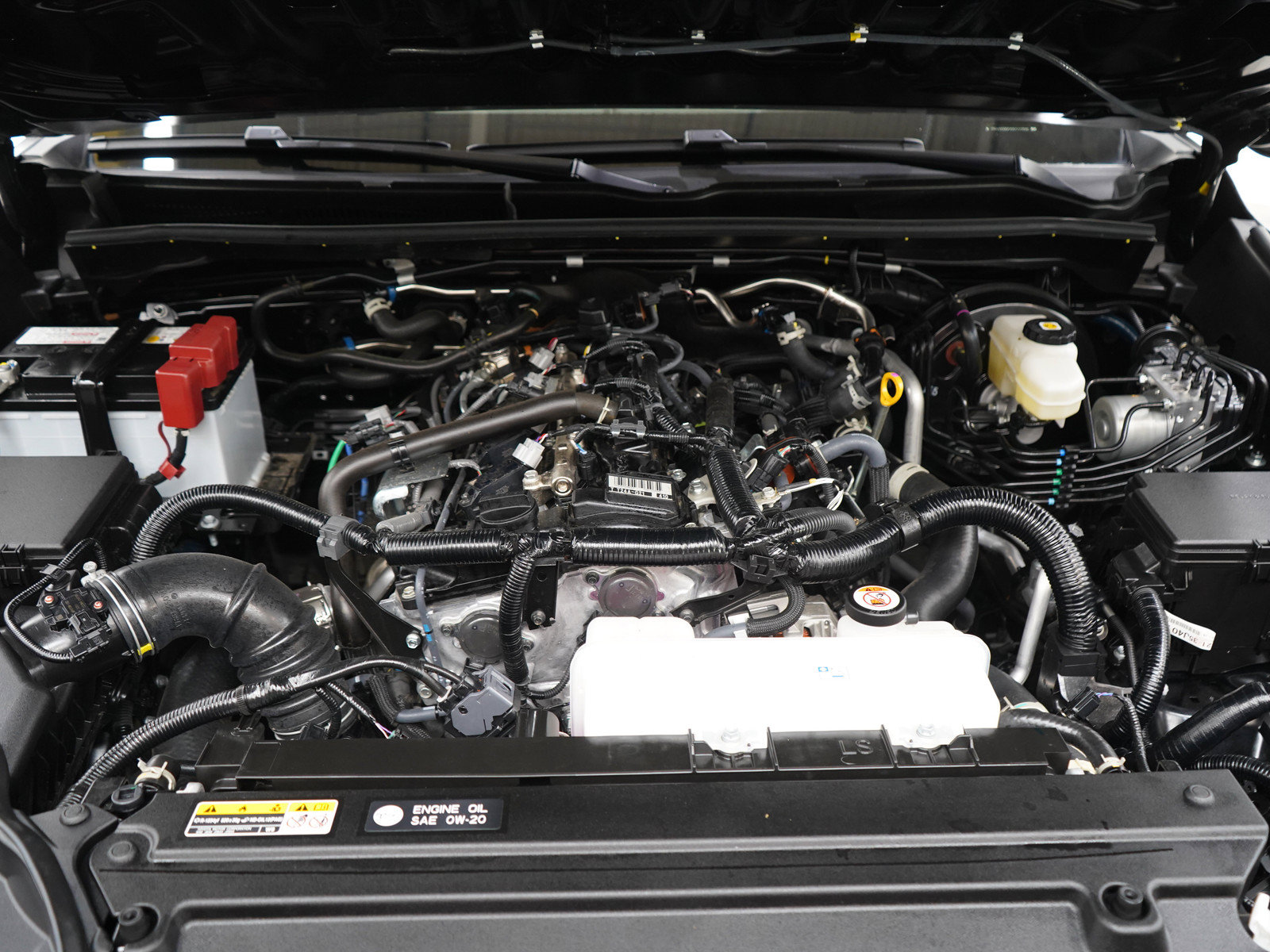 Used 2025 Toyota 4Runner SR5 AWD/4WD image 29