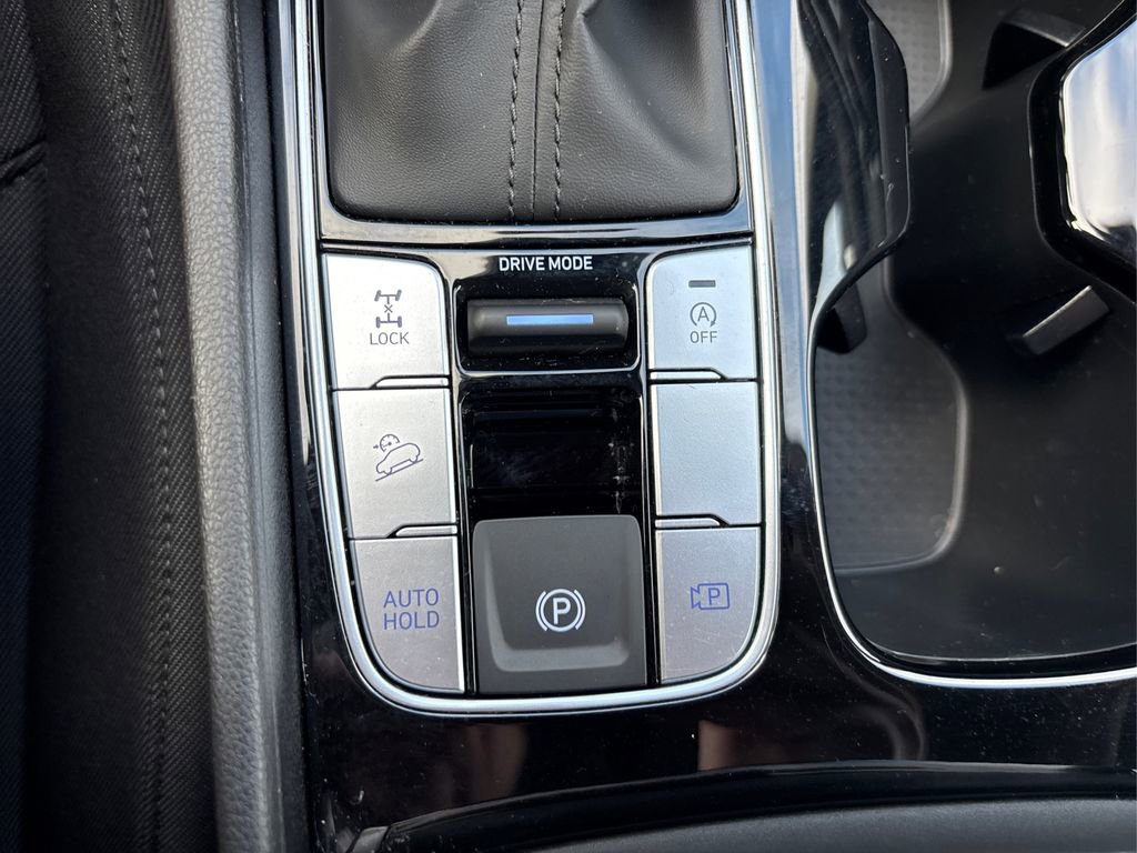 Certified 2025 Hyundai Tucson SE image 31