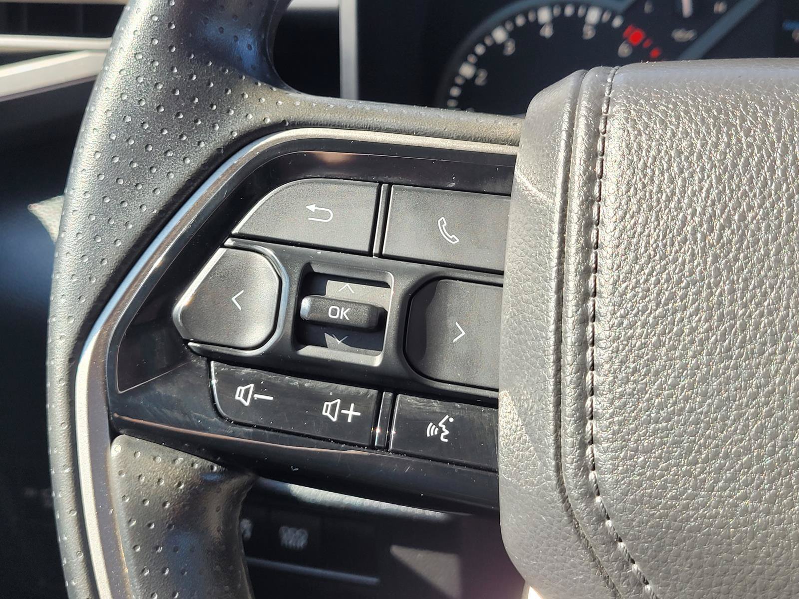 Used 2024 Toyota Tundra SR5 AWD/4WD image 9