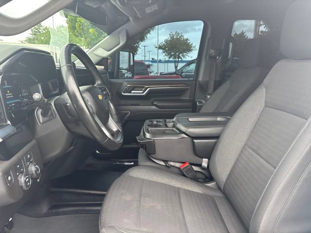 Used 2024 Chevrolet Silverado 3500 LT AWD/4WD image 9
