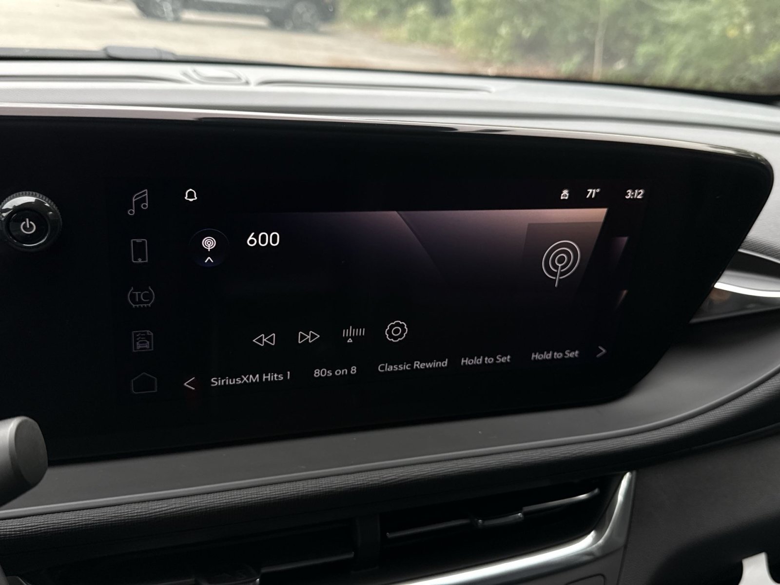 New 2026 Buick Envista Sport Touring FWD image 18