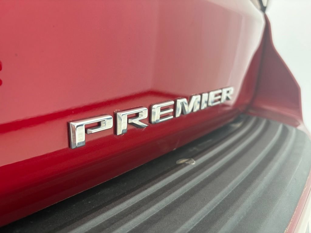 Used 2023 Chevrolet Suburban Premier AWD/4WD image 28