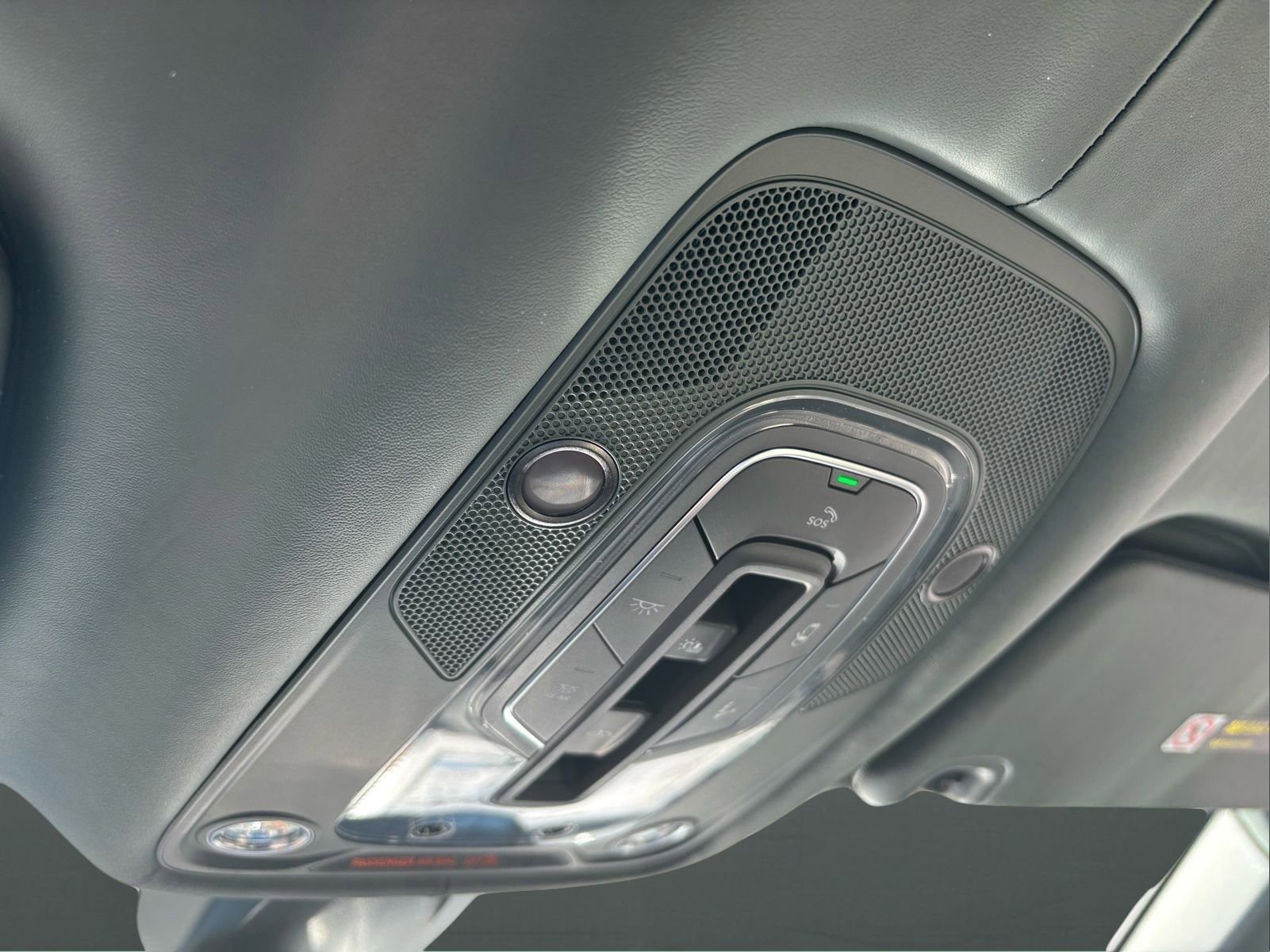 New 2025 Bentley Bentayga Extended Wheelbase image 44