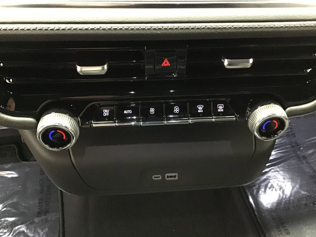 New 2026 Chevrolet Tahoe LS image 21