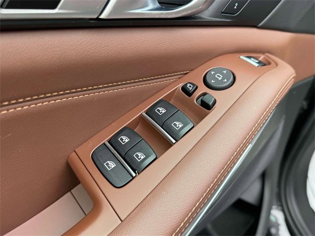 Used 2023 BMW X5 xDrive40i w/ Premium Package image 17