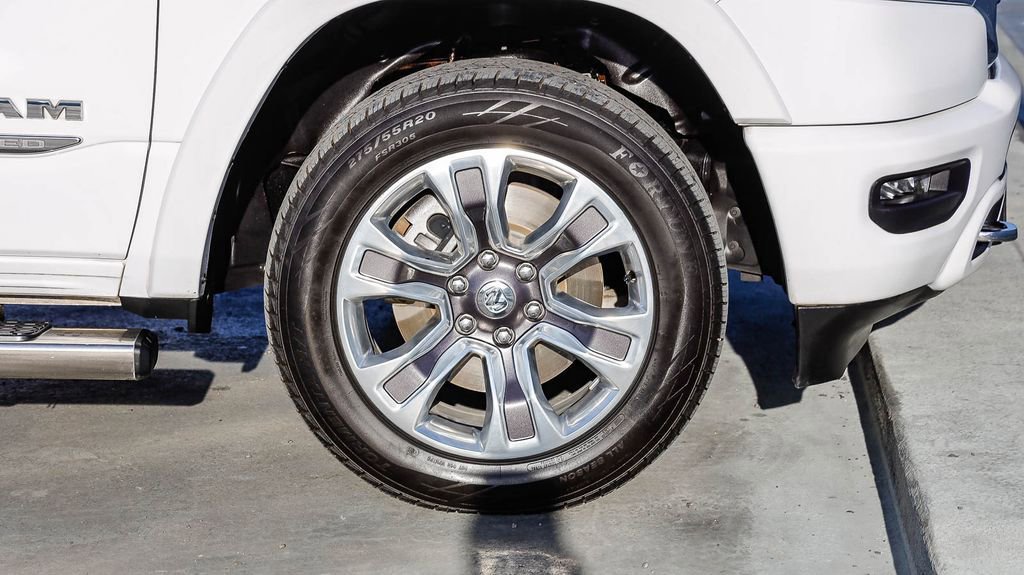 Used 2024 RAM 1500 Limited w/ Body Color Bumper Group AWD/4WD image 11