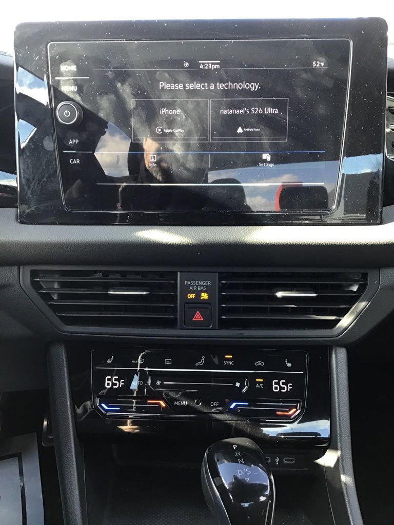 Used 2025 Volkswagen Jetta Sport image 9