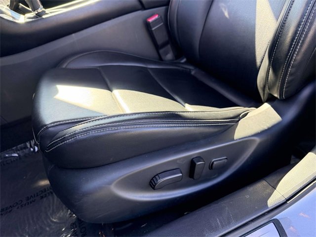 Used 2023 Nissan Maxima SL image 17