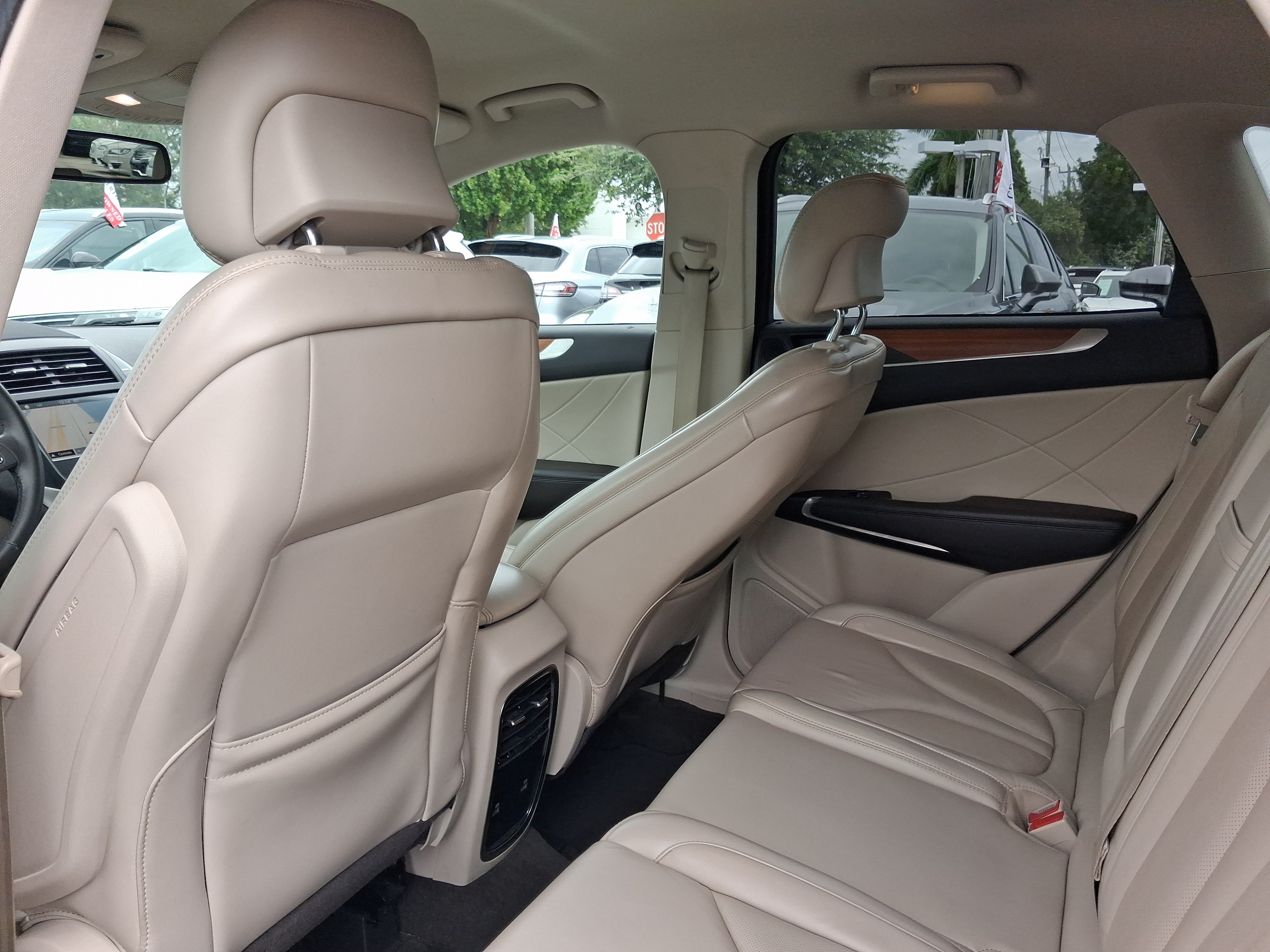 Used 2019 Lincoln MKC Select w/ Select Plus Package FWD image 5