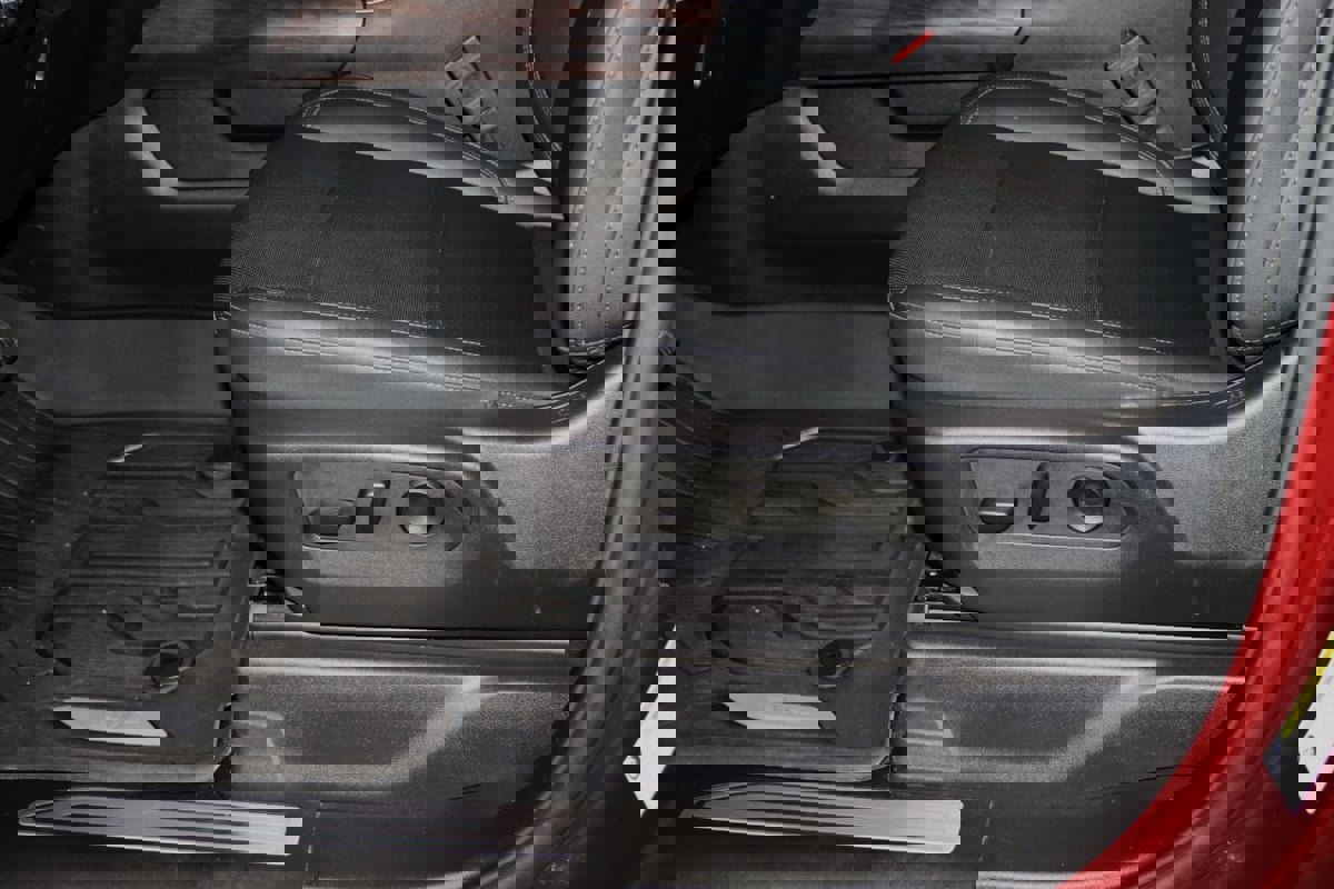 Used 2025 GMC Sierra 3500 SLT w/ SLT Premium Package image 45