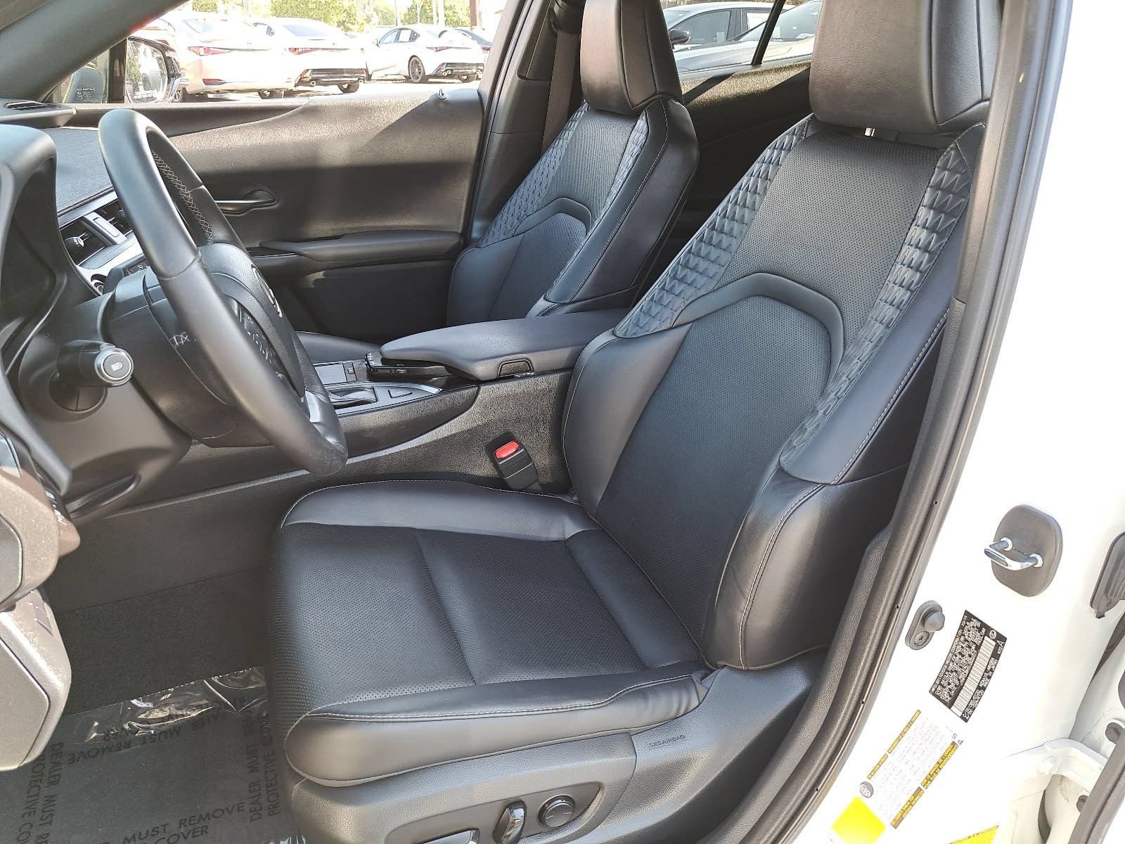 Used 2020 Lexus UX 200 w/ Premium Package FWD image 16
