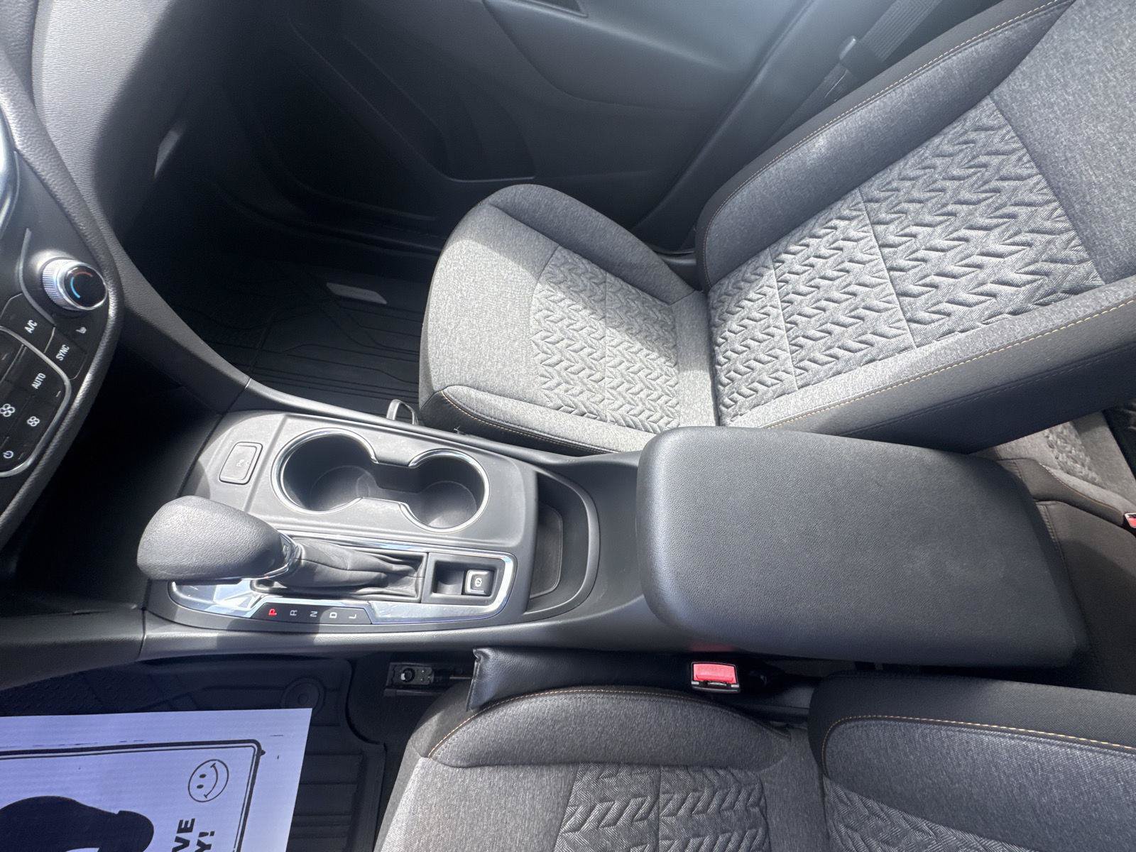 Used 2024 Chevrolet Equinox LT FWD image 23