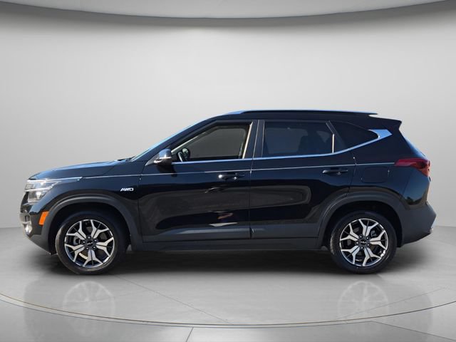 Used 2023 Kia Seltos EX AWD/4WD image 3