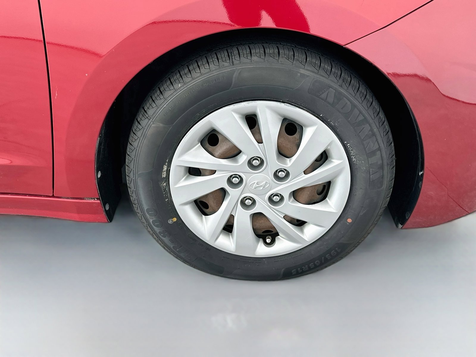 Used 2019 Hyundai Elantra SE FWD image 32