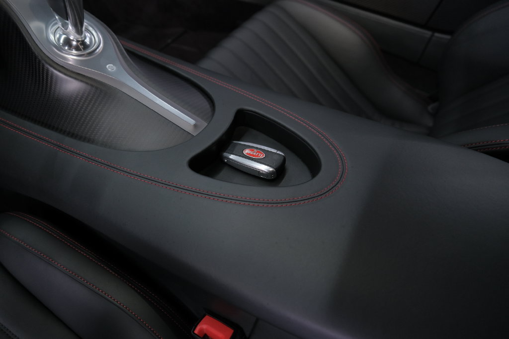 Used 2018 Bugatti Chiron AWD/4WD image 16