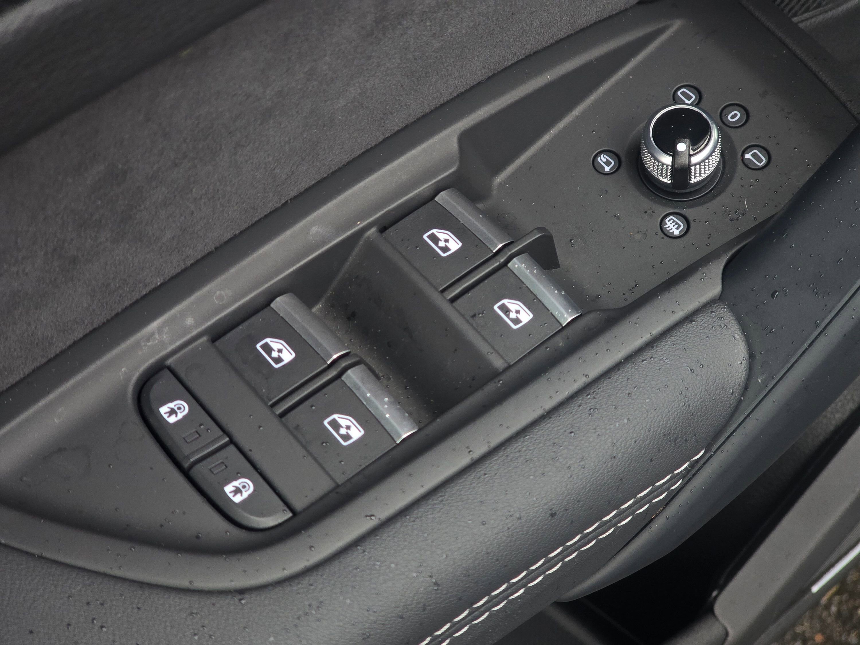 Certified 2025 Audi SQ5 Premium Plus w/ Premium Plus Package image 37